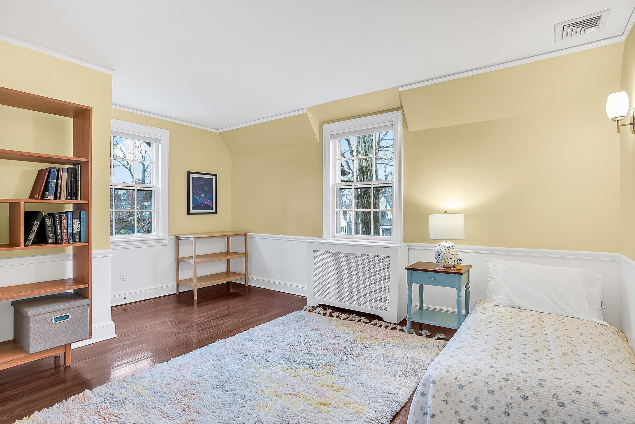 2 Woodlawn Avenue, New Rochelle, New York image 23