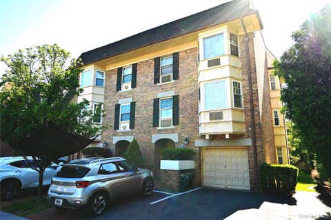 Condo For Sale - 13-21 Michael Court #1586 L1<br/> Bayside, NY 11360