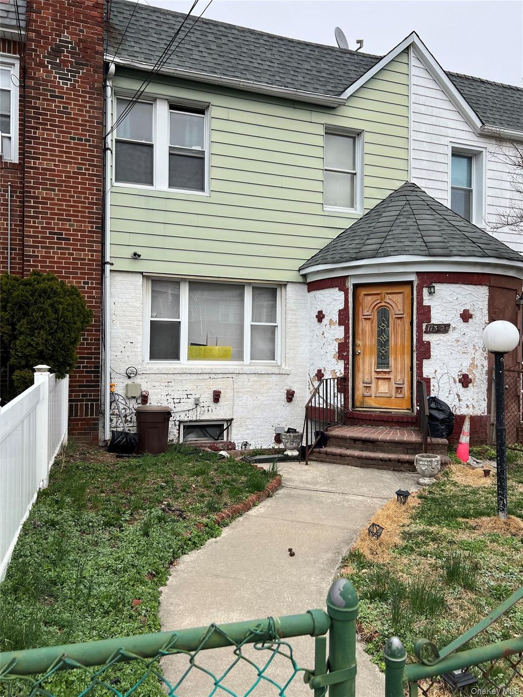 Photo of 11321 204th Street, Saint Albans, NY 11412 (MLS # 987213)