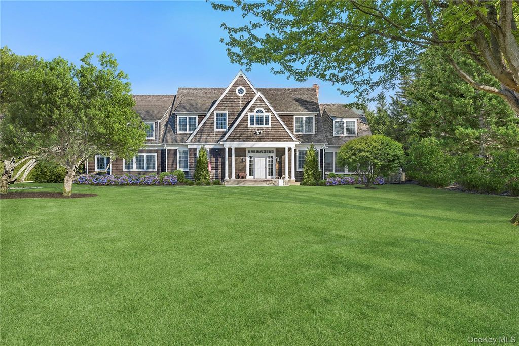 Photo of 101 Farm Court Ct, Sagaponack, NY 11962 (MLS # 961923)