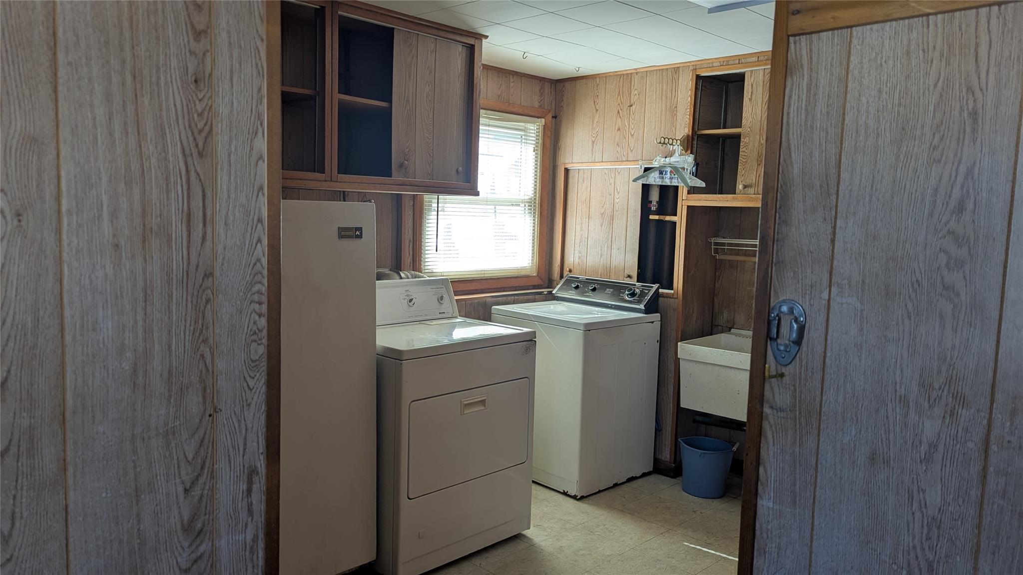 28 Montclair Avenue, Monsey, New York image 23