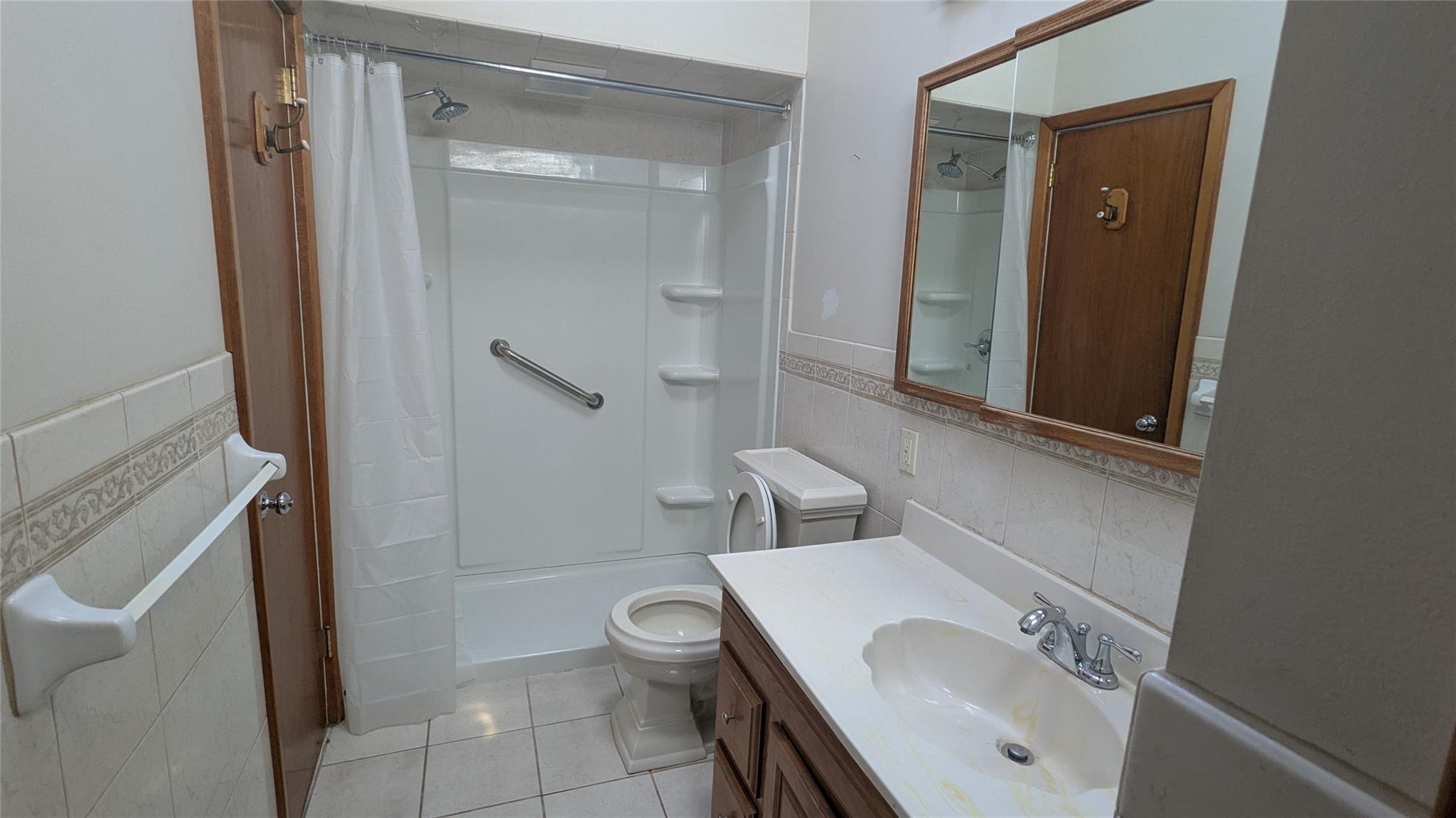 28 Montclair Avenue, Monsey, New York image 25