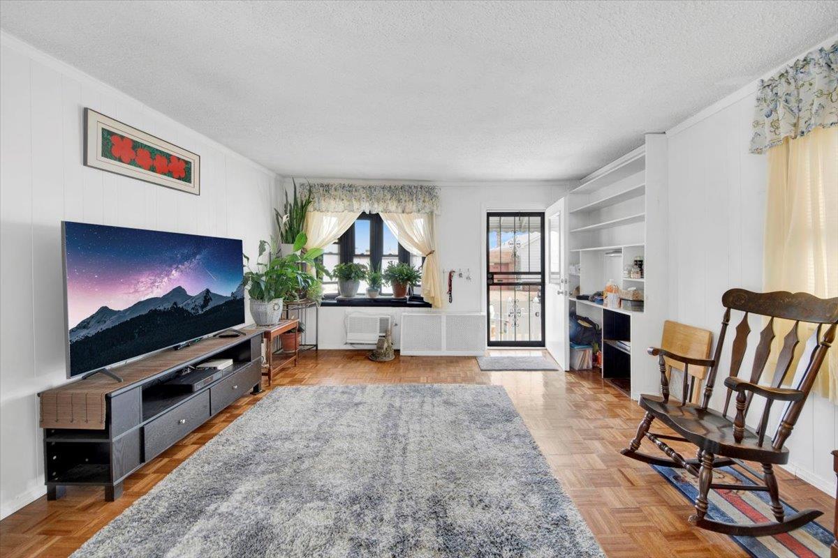 611 Clarence Avenue, Bronx, New York image 4