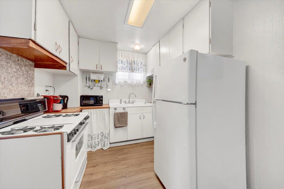 611 Clarence Avenue, Bronx, New York image 9