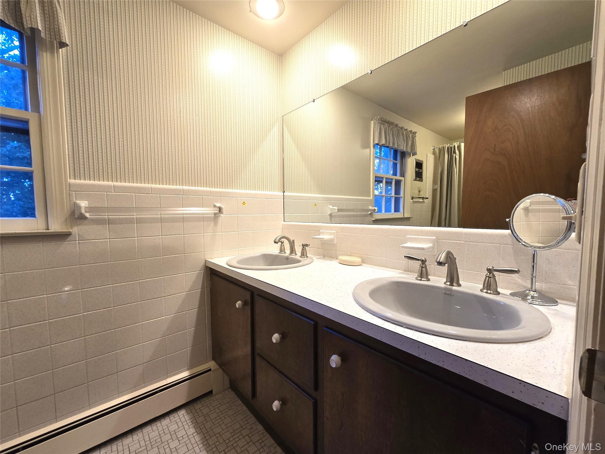 Hopewell Junction, New York 12533, United States, 4 Bedrooms Bedrooms, ,3 BathroomsBathrooms,Residential,Active,240697