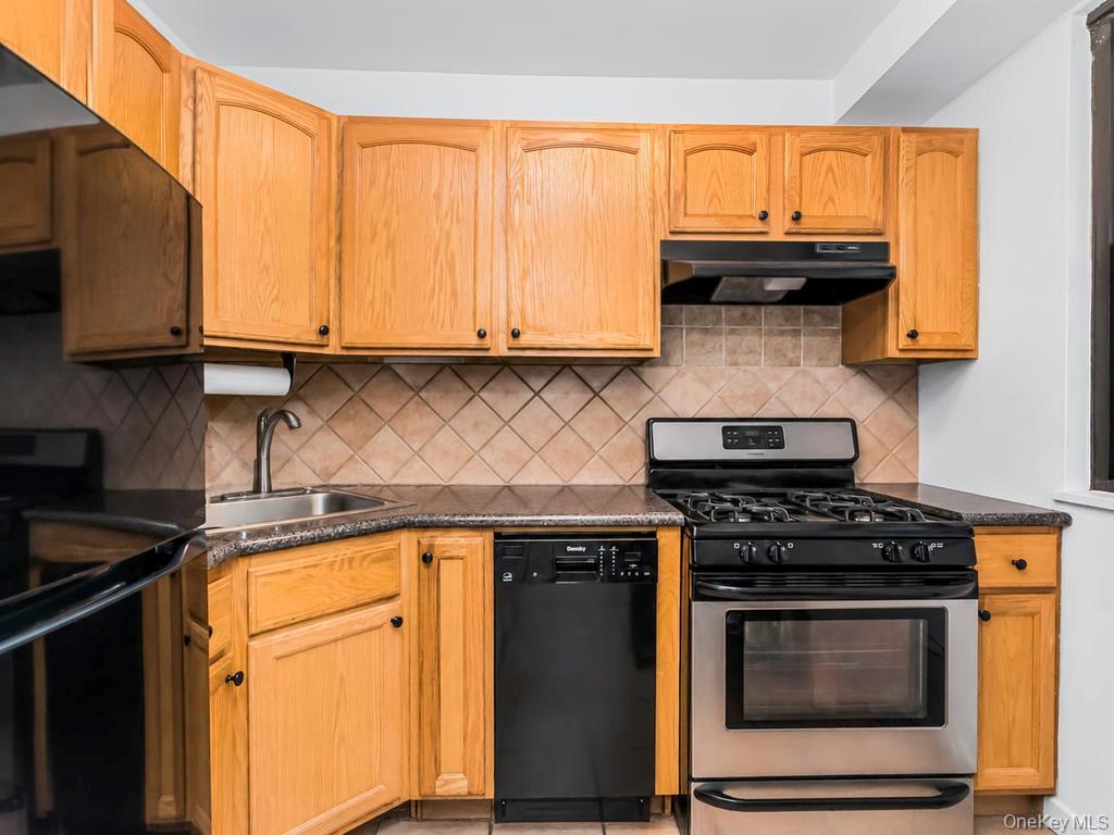 4705 Henry Hudson Parkway 3B
