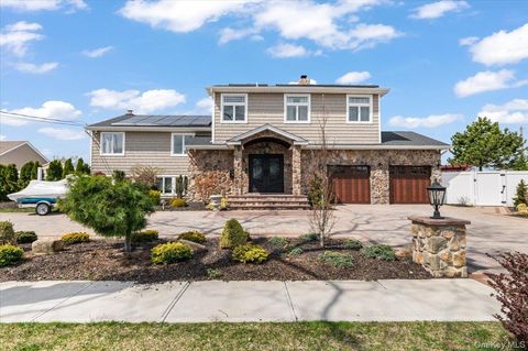 7 Waterview Avenue Massapequa NY 11758