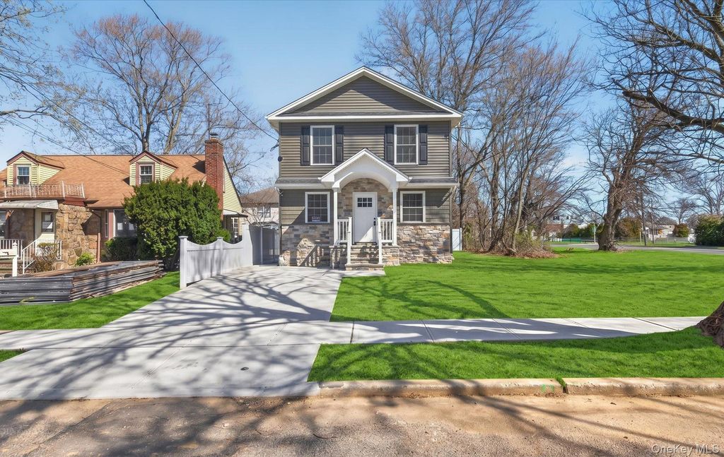 Photo of 2461 third Avenue, East Meadow, NY 11554 (MLS # 987759)