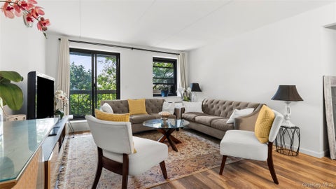 Condo For Sale - 1376 Midland Avenue #404<br/> Bronxville, NY 10708