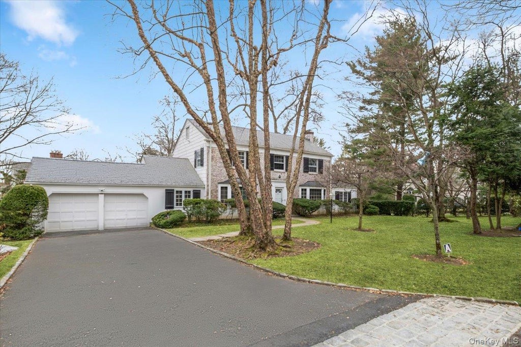 Photo of 1 Normandy Lane, Scarsdale, NY 10583 (MLS # 1066754)