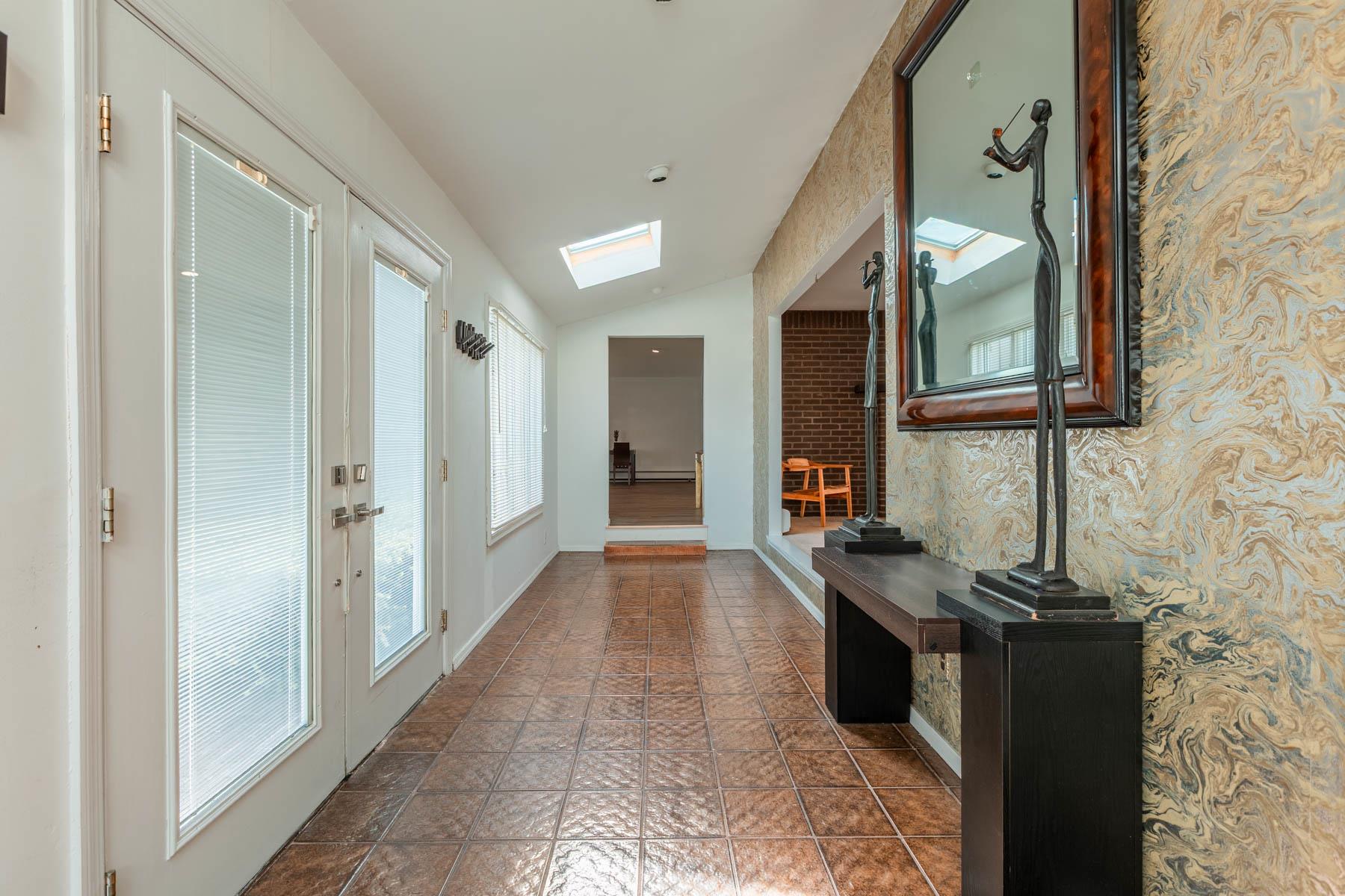 11 Woodside Avenue, Islip, New York image 4
