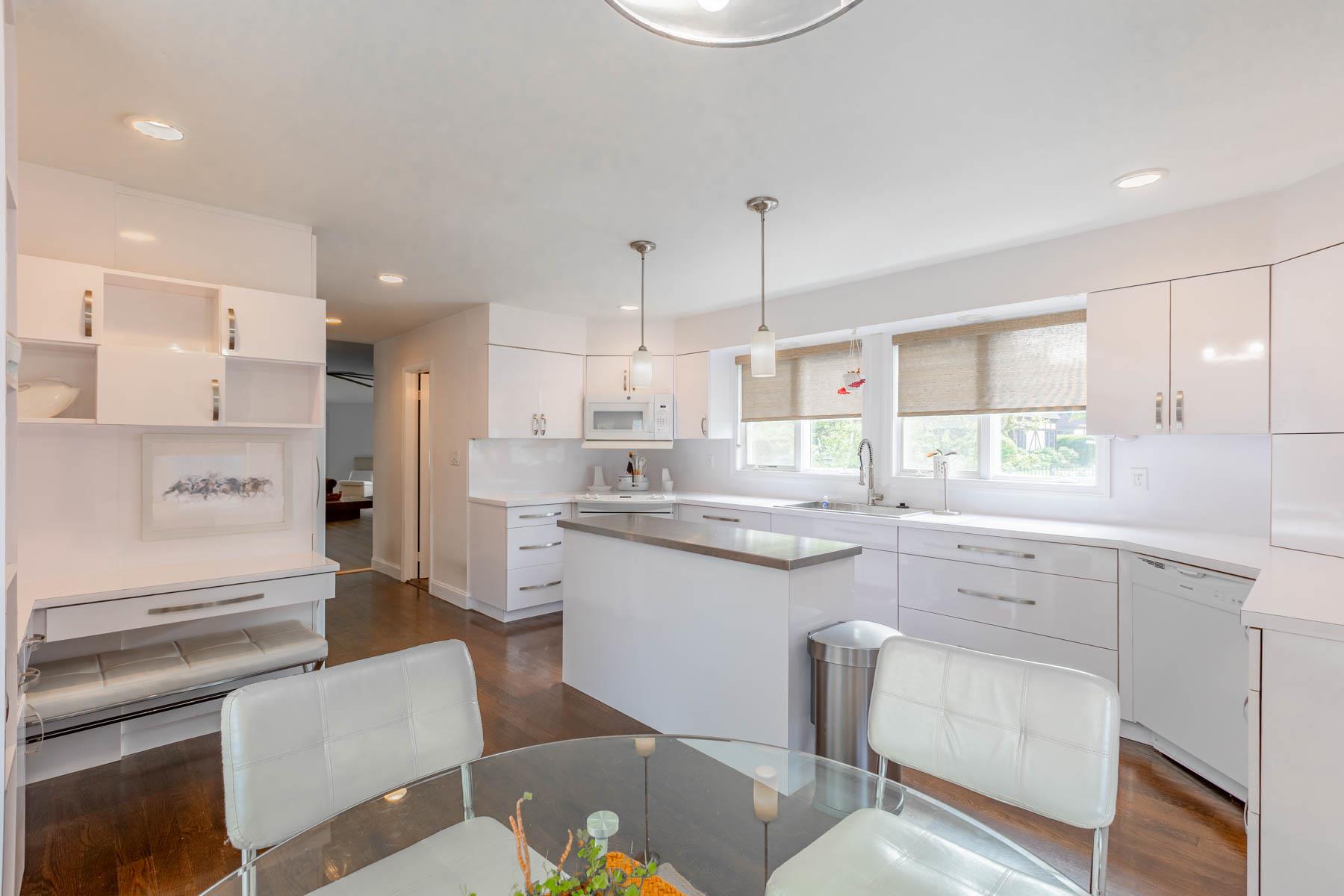 11 Woodside Avenue, Islip, New York image 11