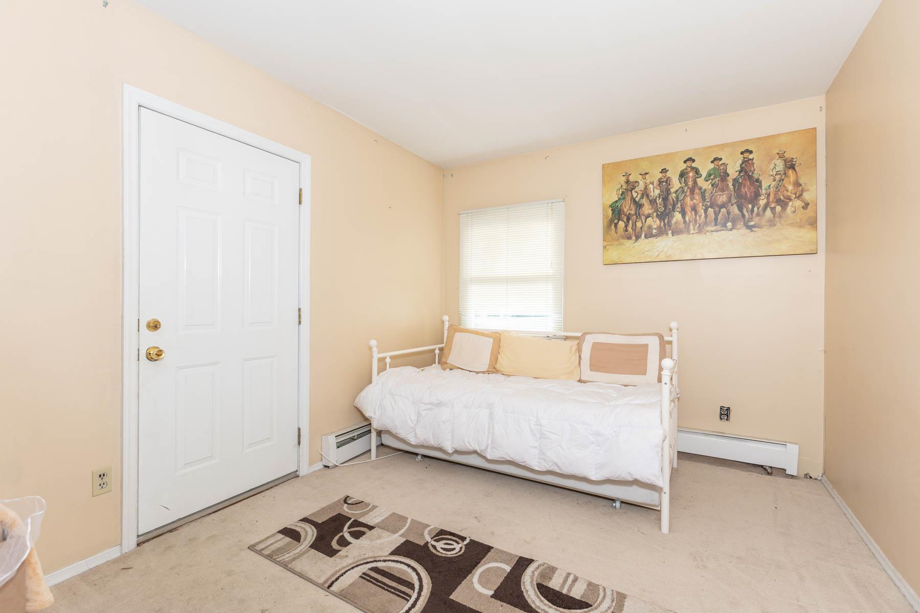 11 Woodside Avenue, Islip, New York image 24
