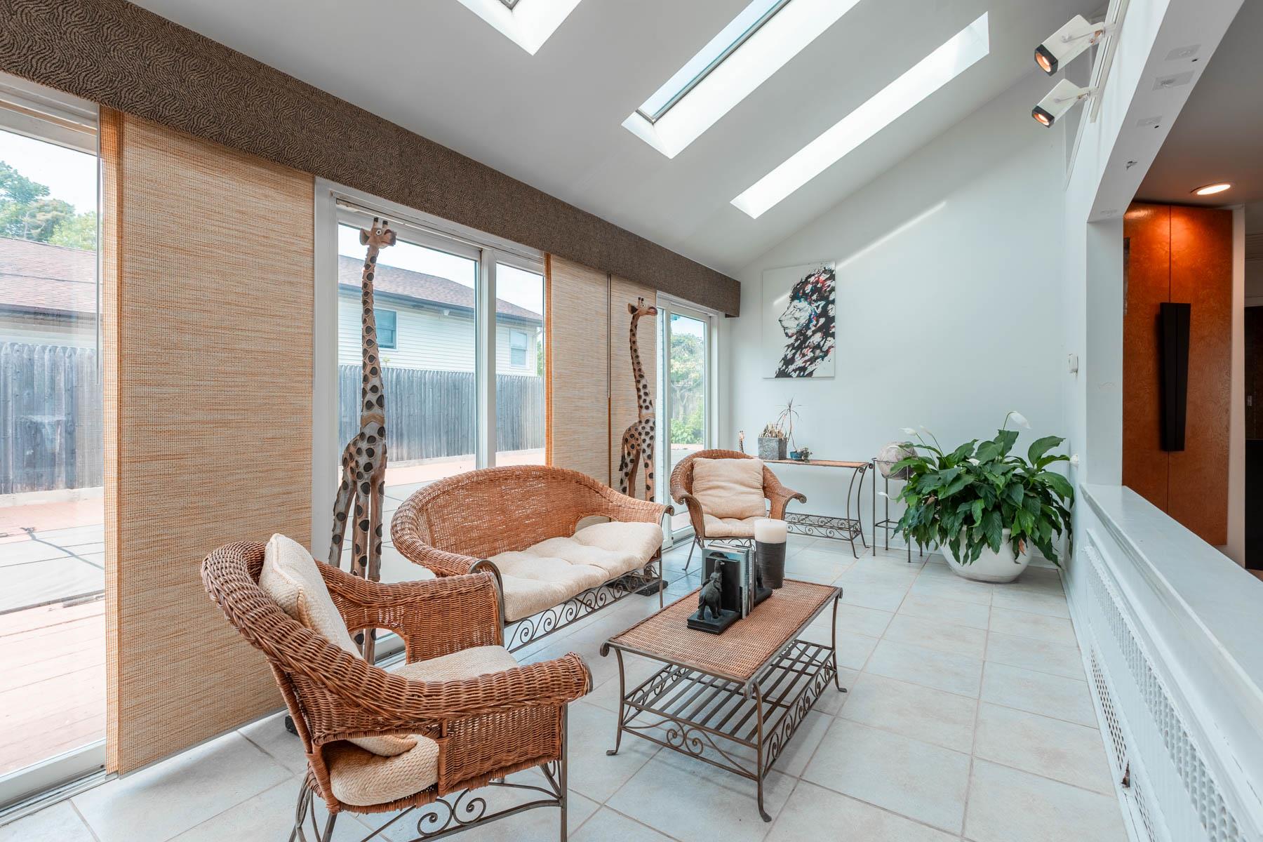 11 Woodside Avenue, Islip, New York image 15