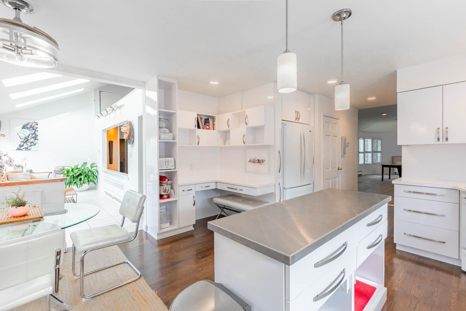 11 Woodside Avenue, Islip, New York image 12