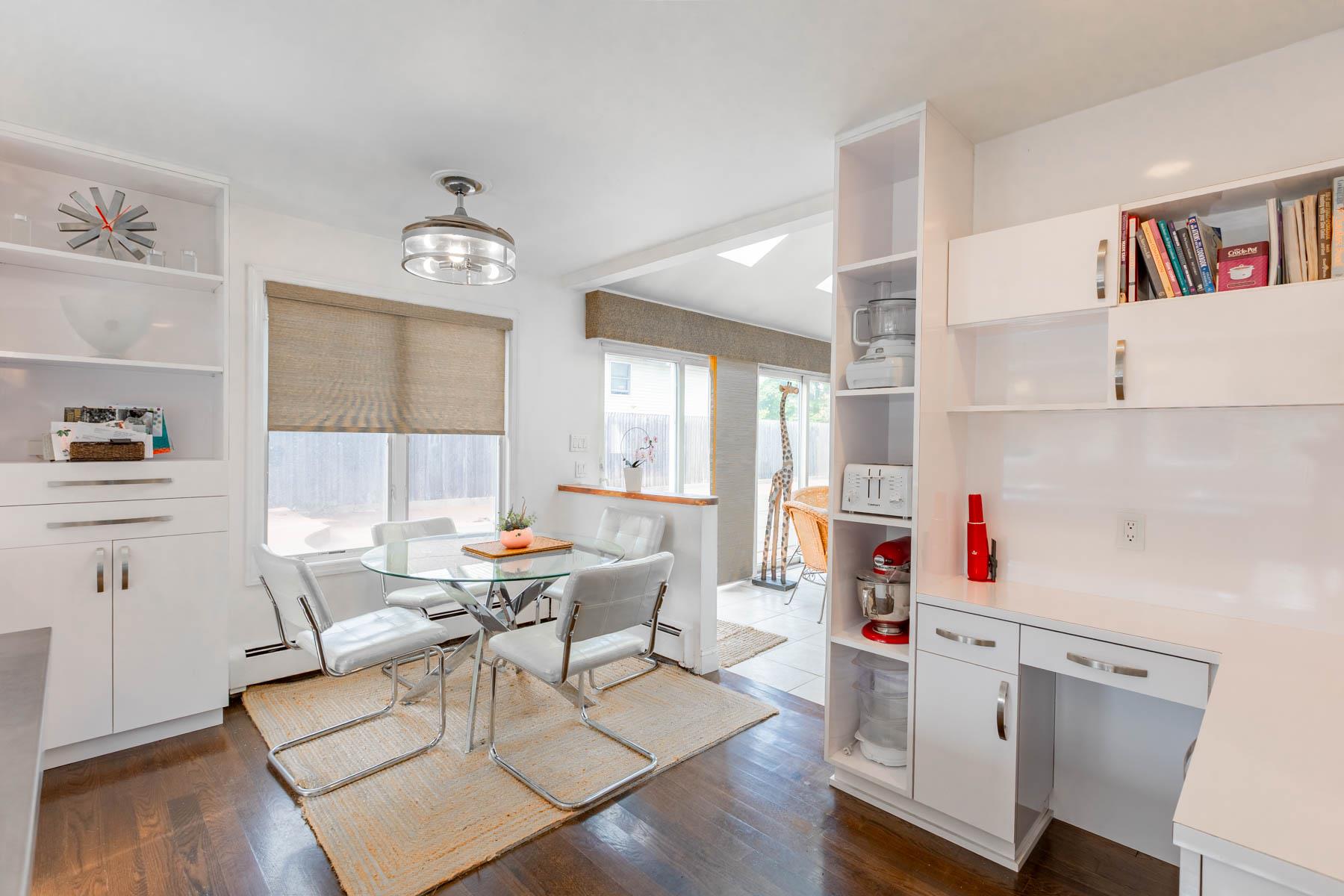 11 Woodside Avenue, Islip, New York image 13