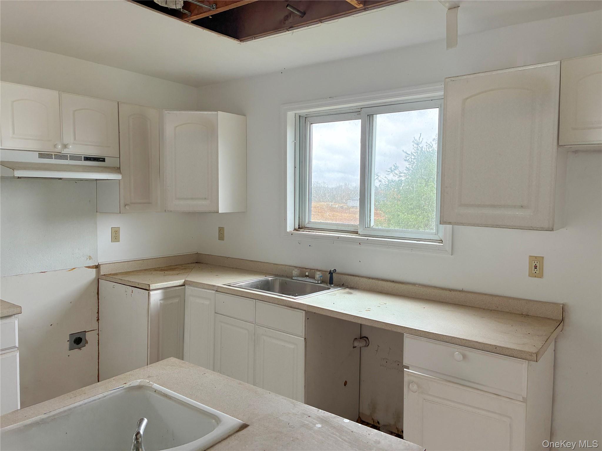 938 Horseshoe Lake Road