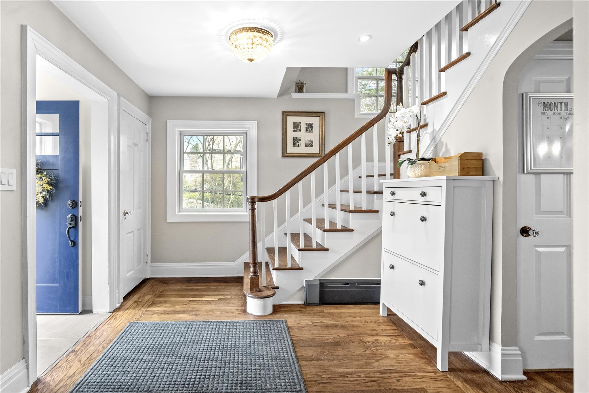 38 Reynal Road, White Plains, New York image 2