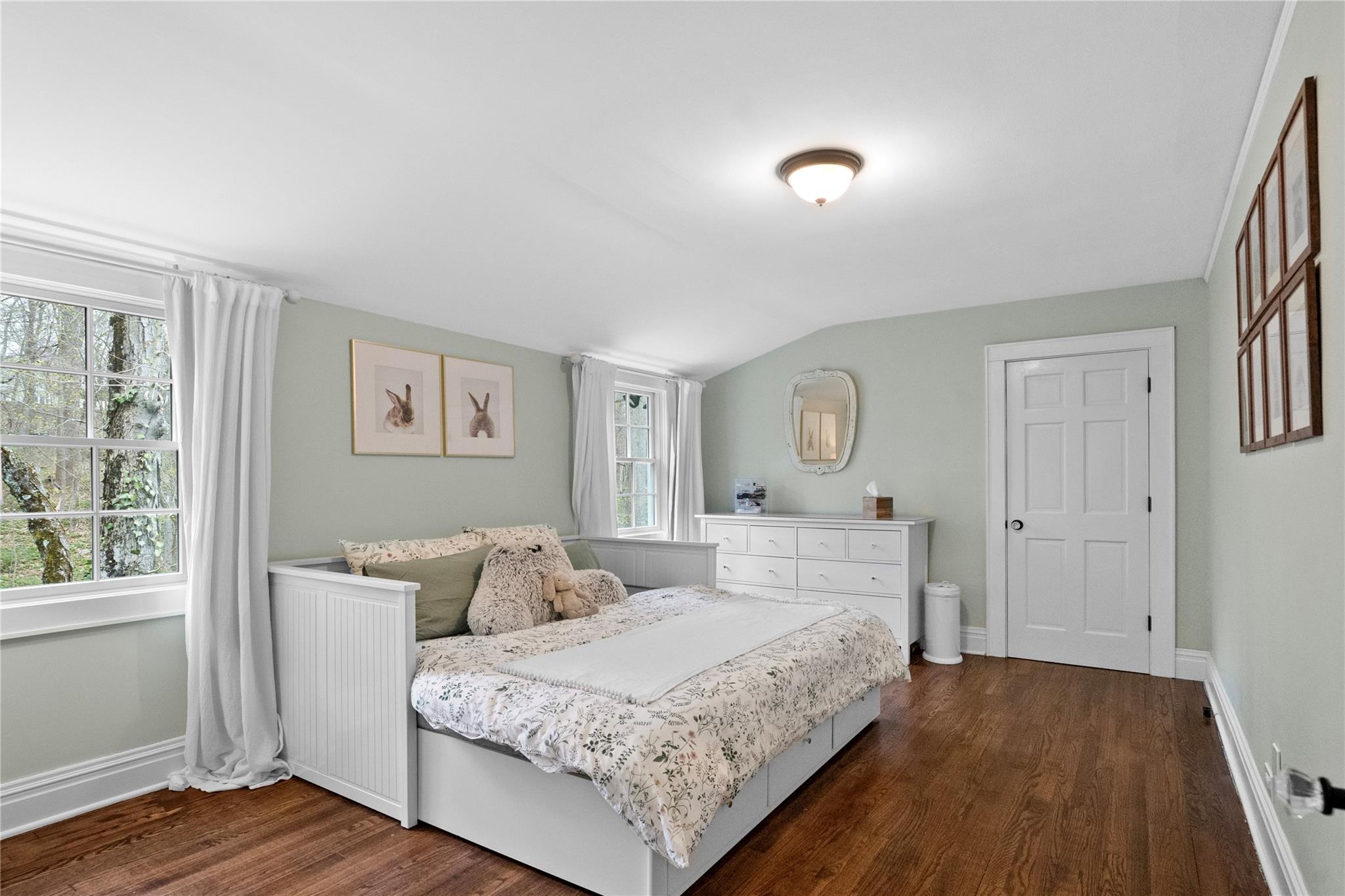 38 Reynal Road, White Plains, New York image 25
