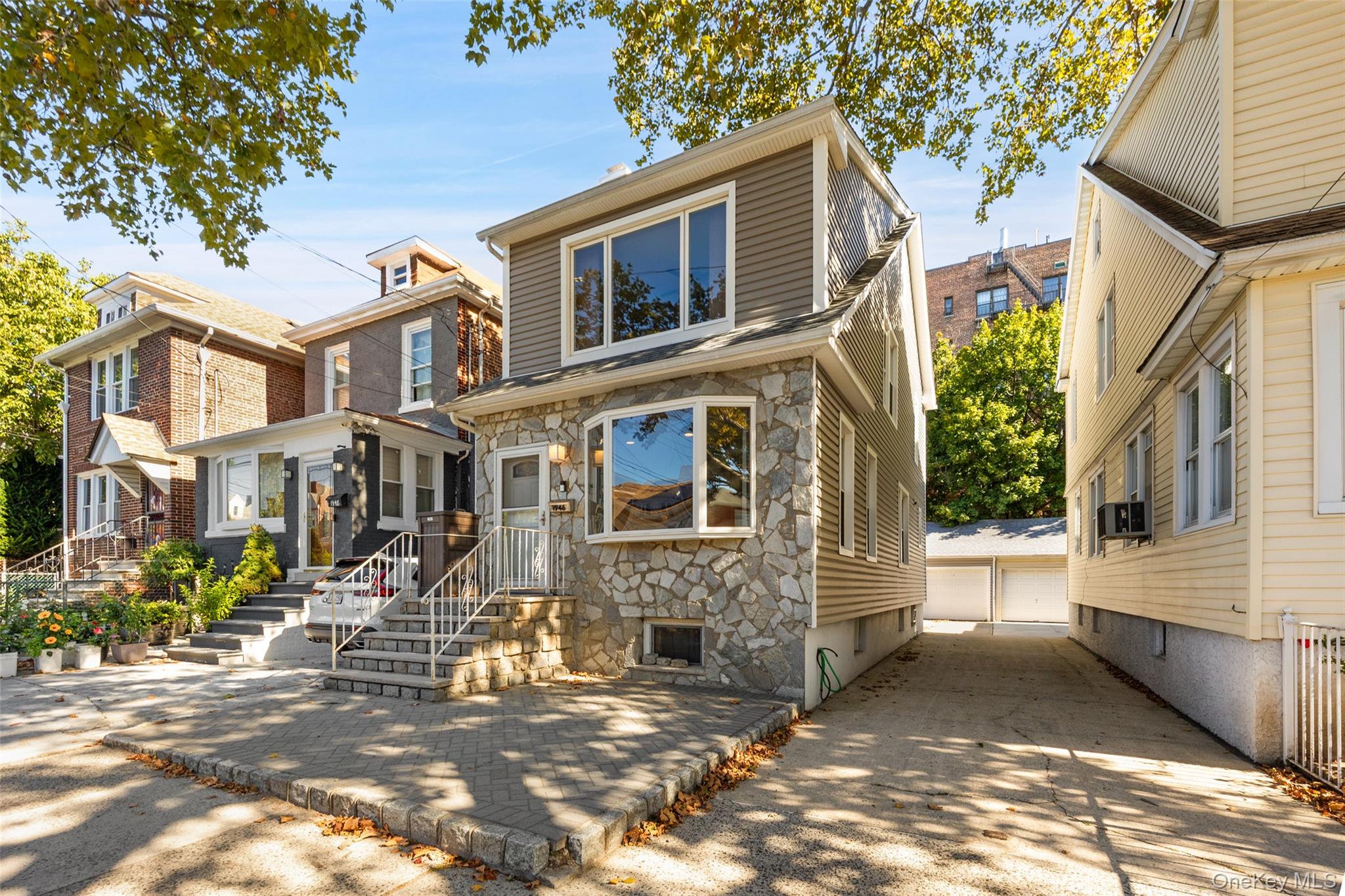 1946 Tomlinson Avenue