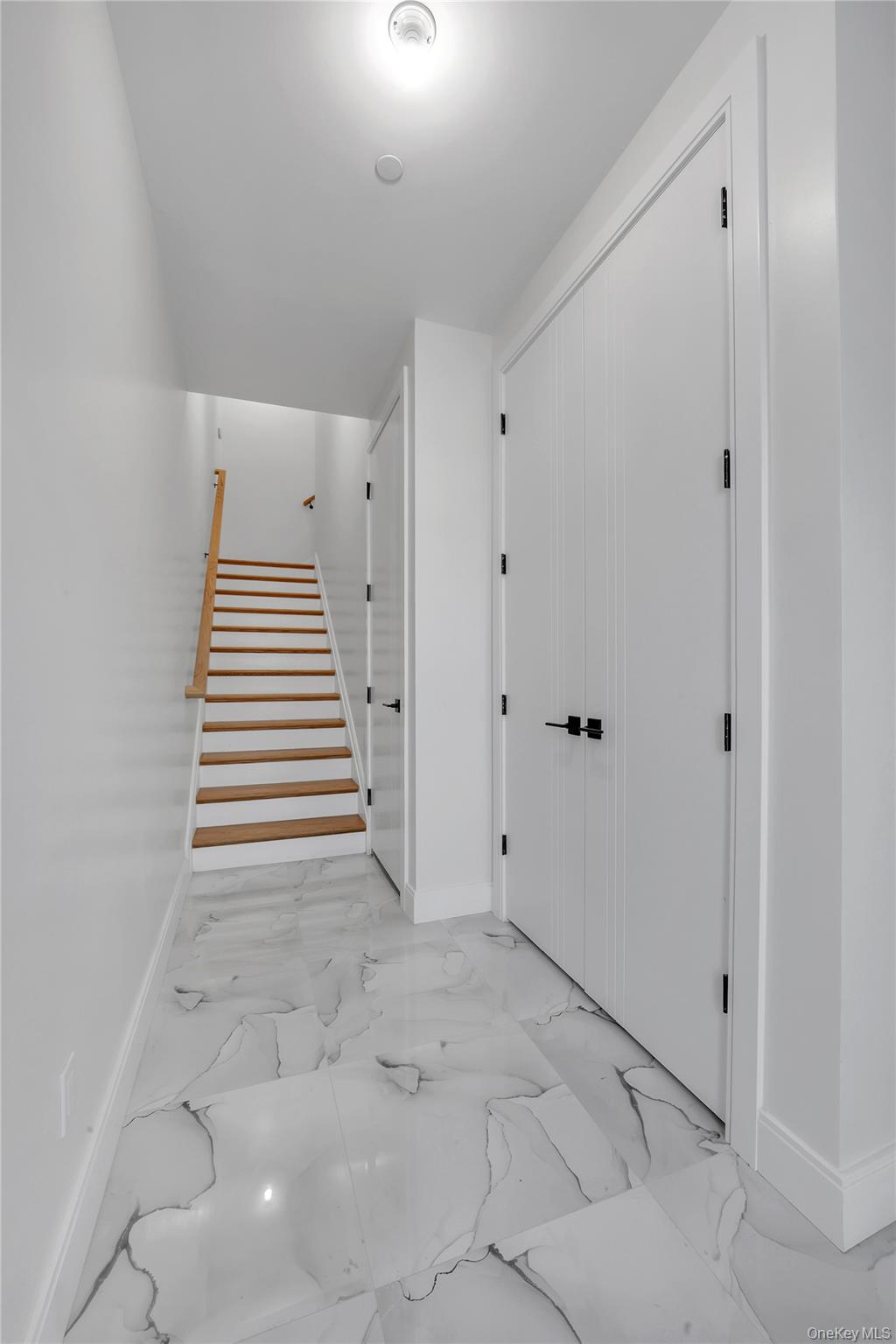 478 W Central Avenue 203