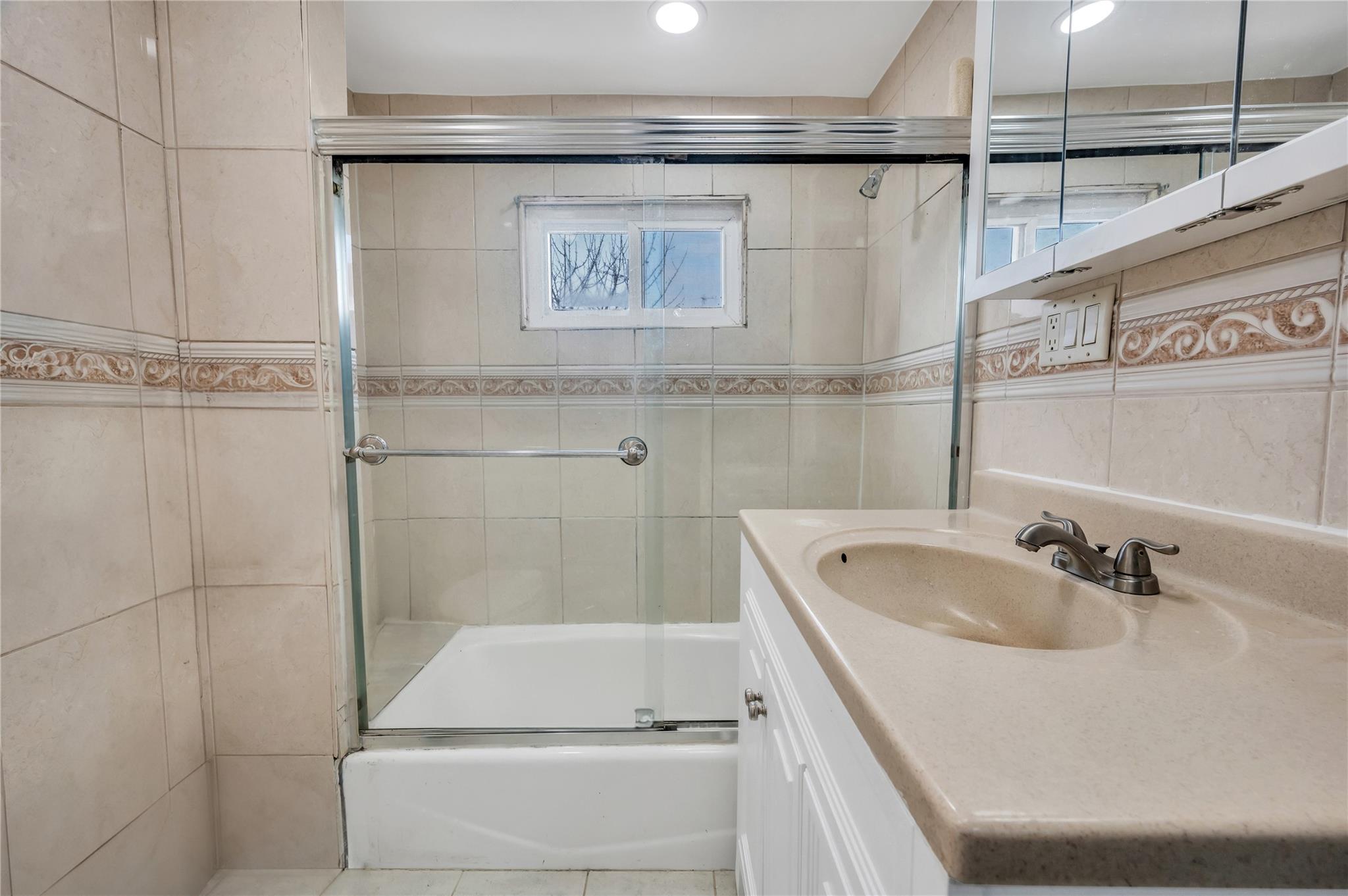 10312 114th Street, Richmond Hill S., New York image 6
