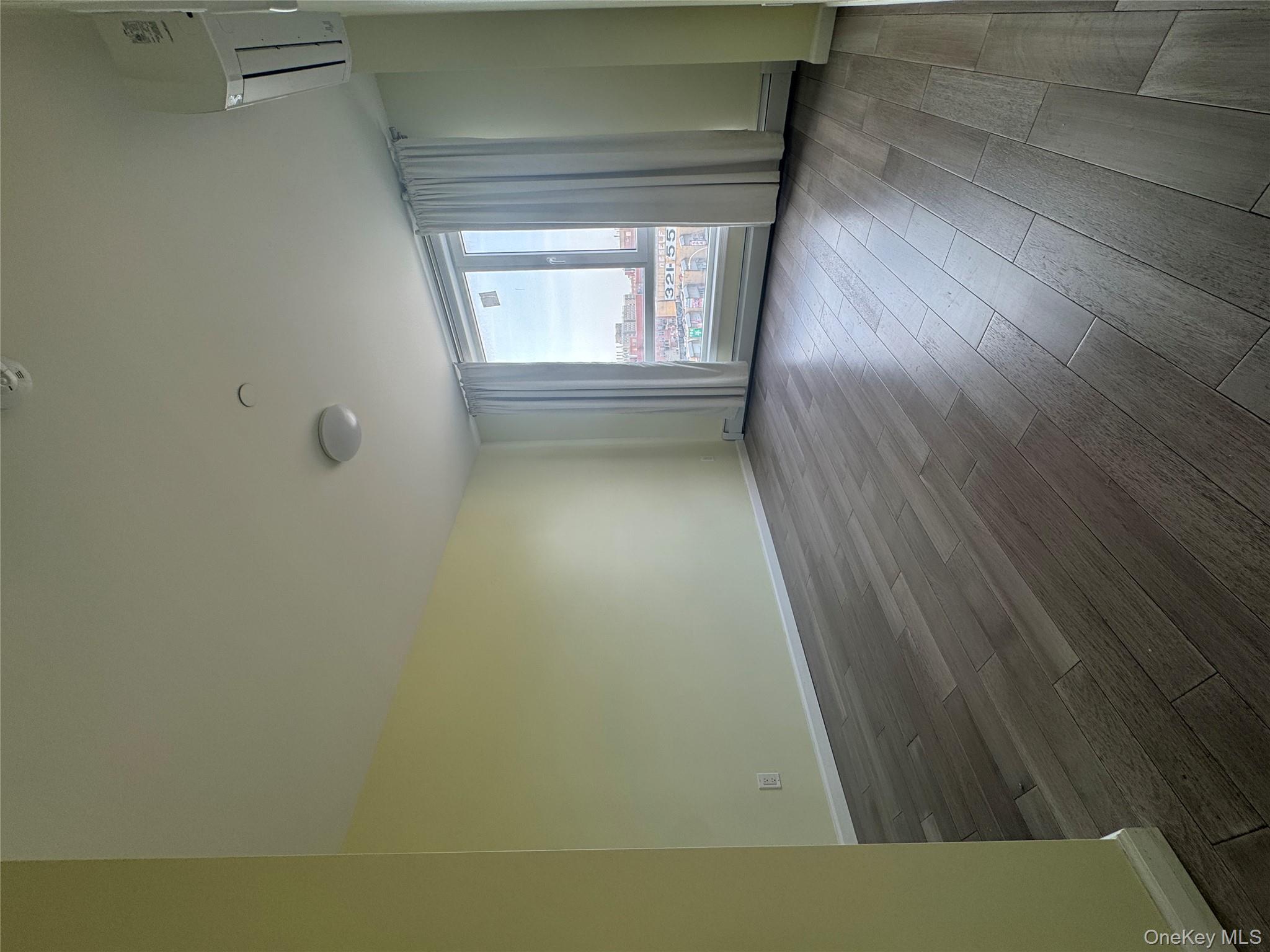 138-12 Northern Boulevard 5D