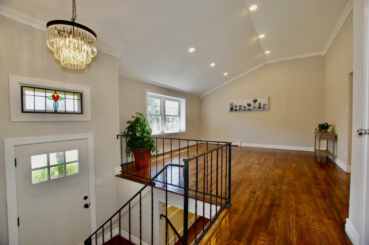 16 Cedar Ridge Drive, Ridge, New York image 3