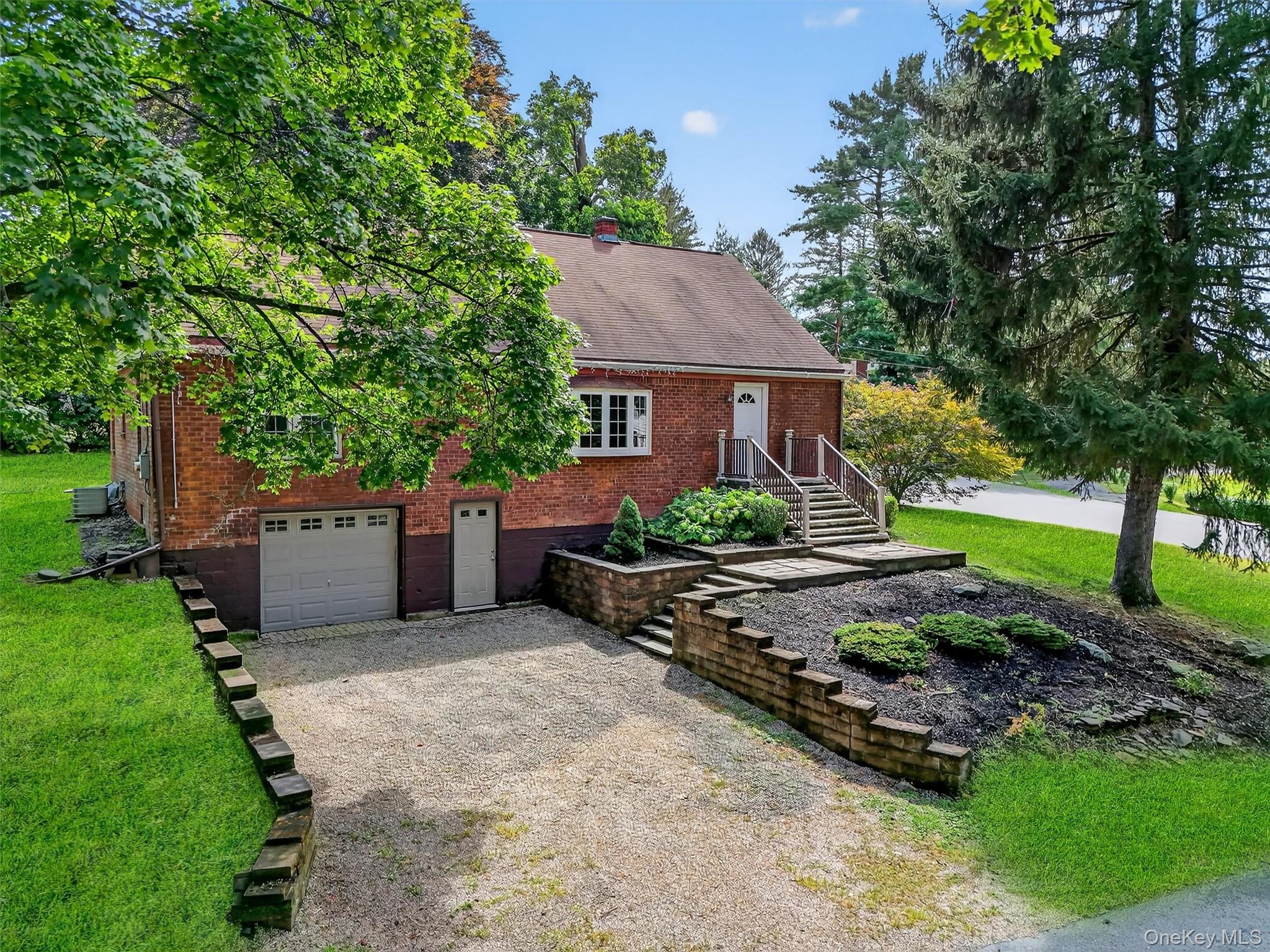 2 Treadwell Circle