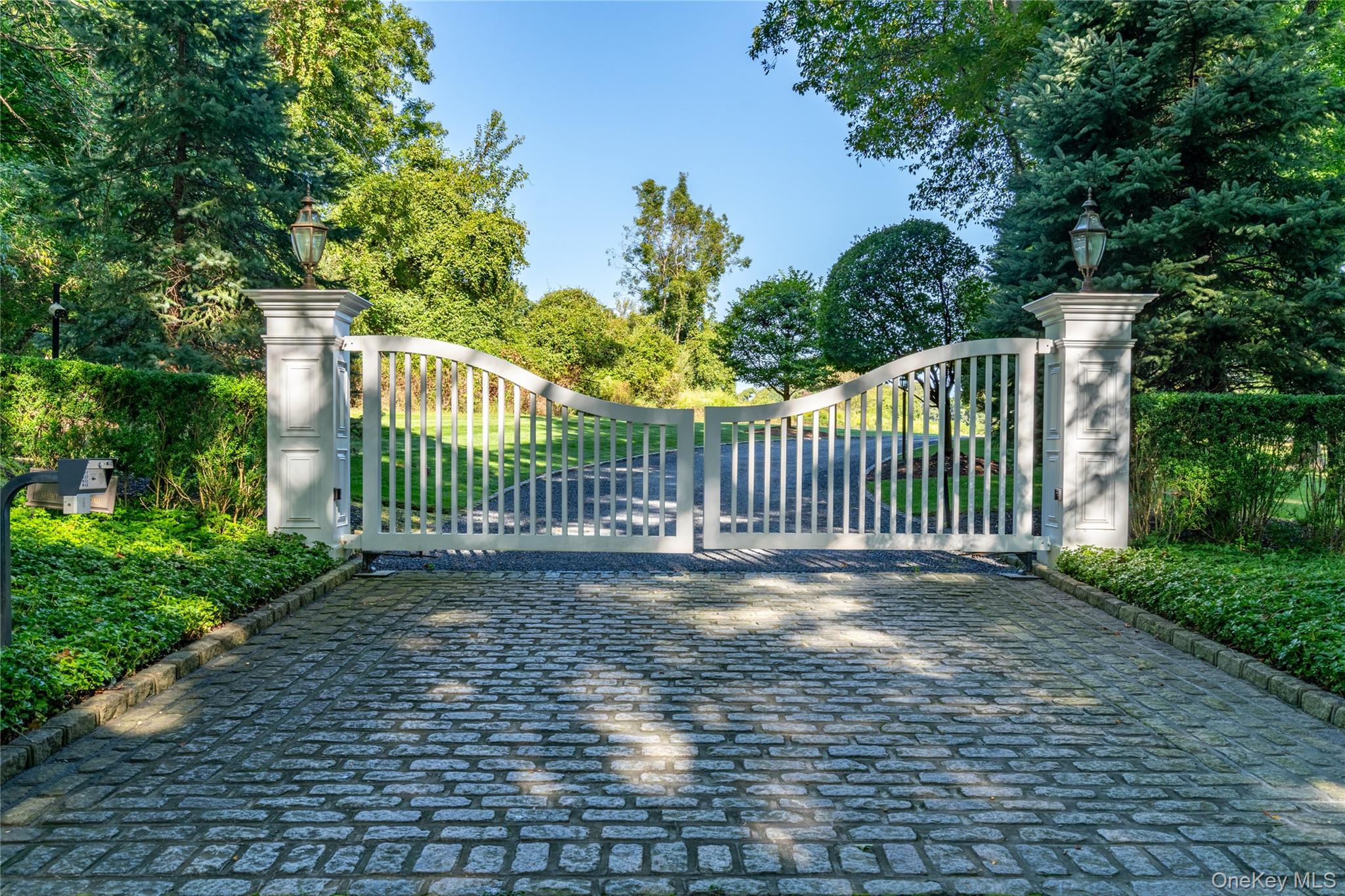 697 Short Beach Road