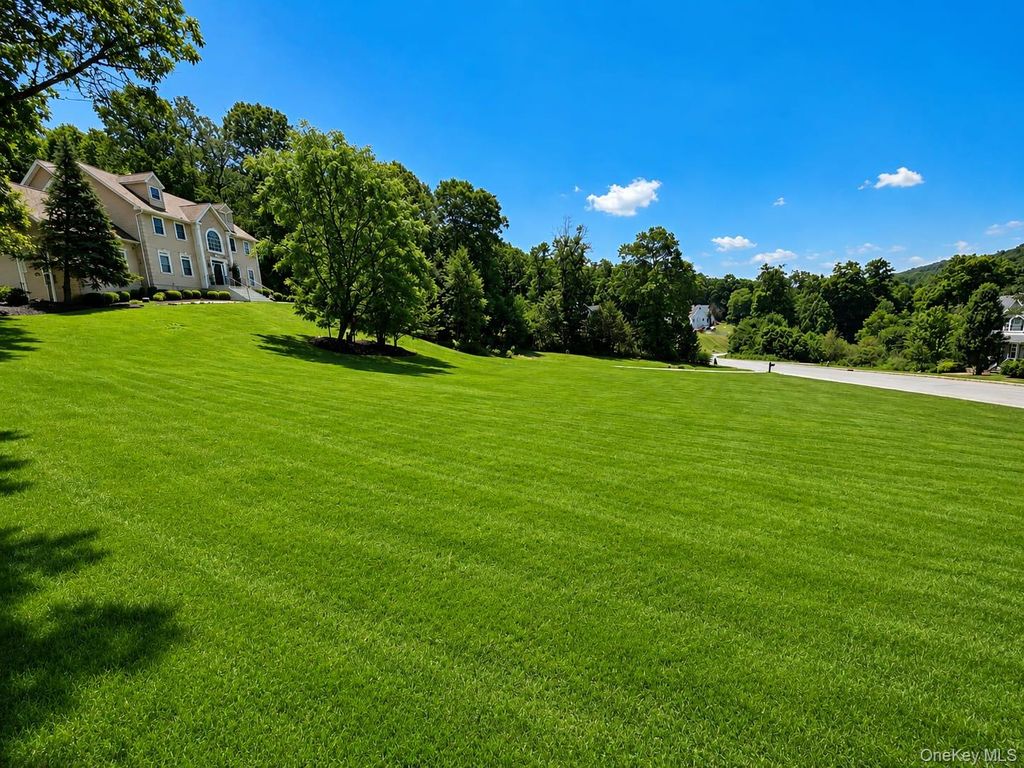 Photo of 8 Brian Court, Salisbury Mills, NY 12577 (MLS # 1020144)