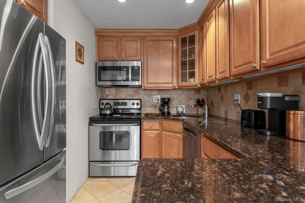 Photo of 162-11 9th Avenue #2D, Beechhurst, NY 11357 (MLS # 978847)