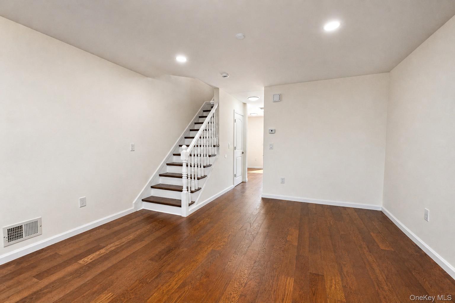 7306 Amboy Road