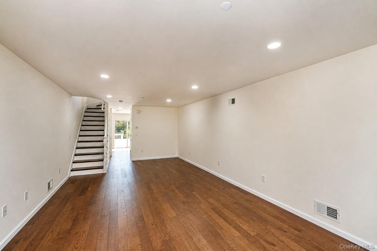 7306 Amboy Road