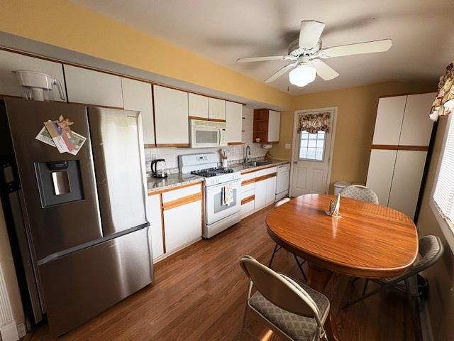 295 Coates Avenue, Holbrook, New York image 2