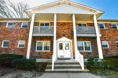 Homes For Sale - 5 Fairharbor Drive #5<br/> Patchogue, NY 11772