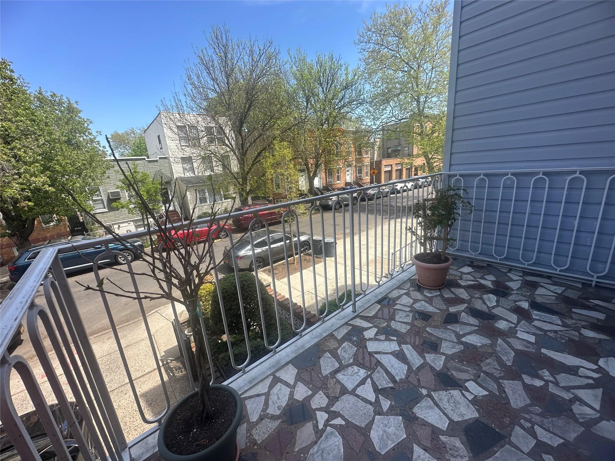 71st Place 2, Glendale, Queens, NY - 3 Bedrooms  
2 Bathrooms  
8 Rooms - 