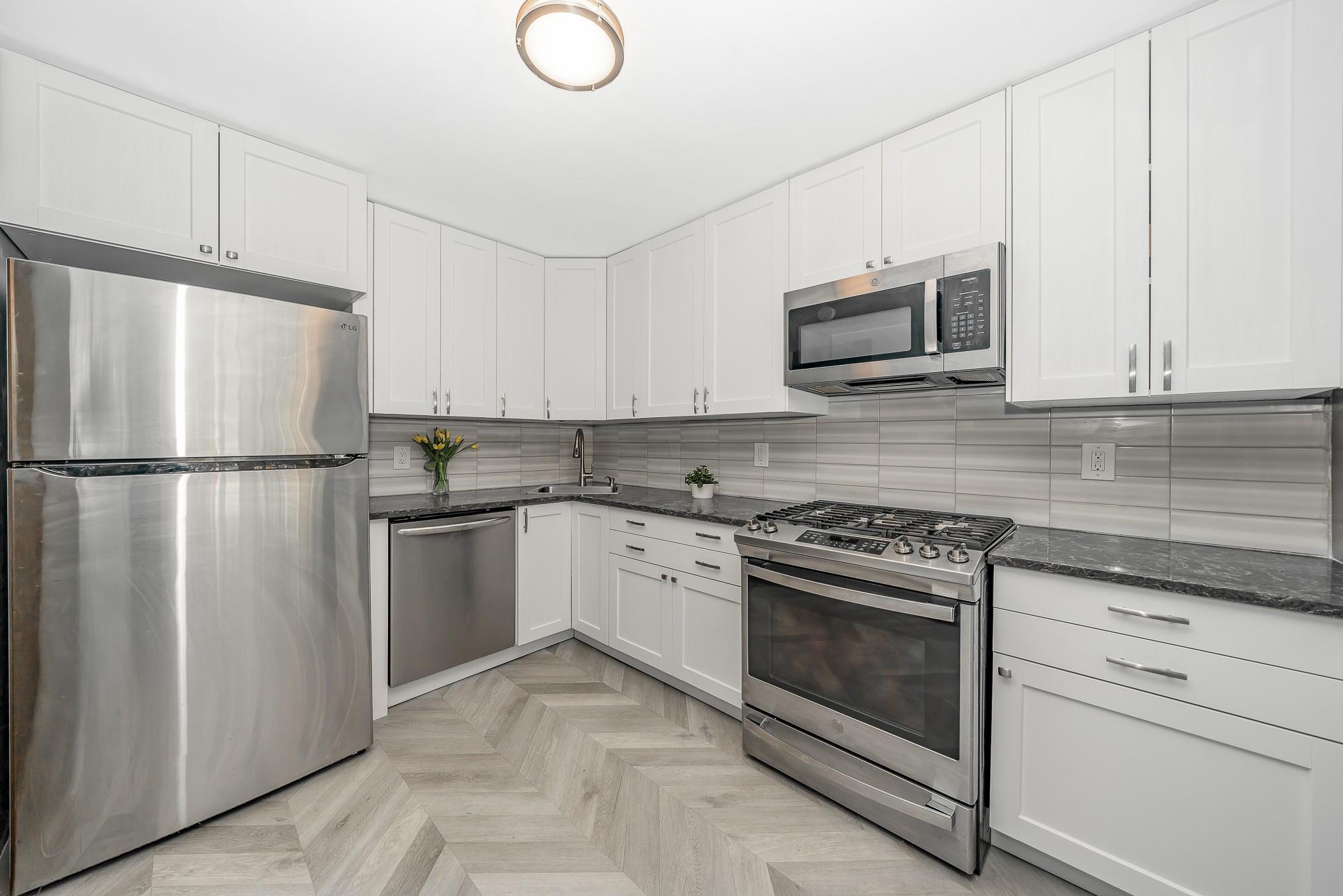 4804 Wilshire Lane #4804, Oakdale, New York image 11