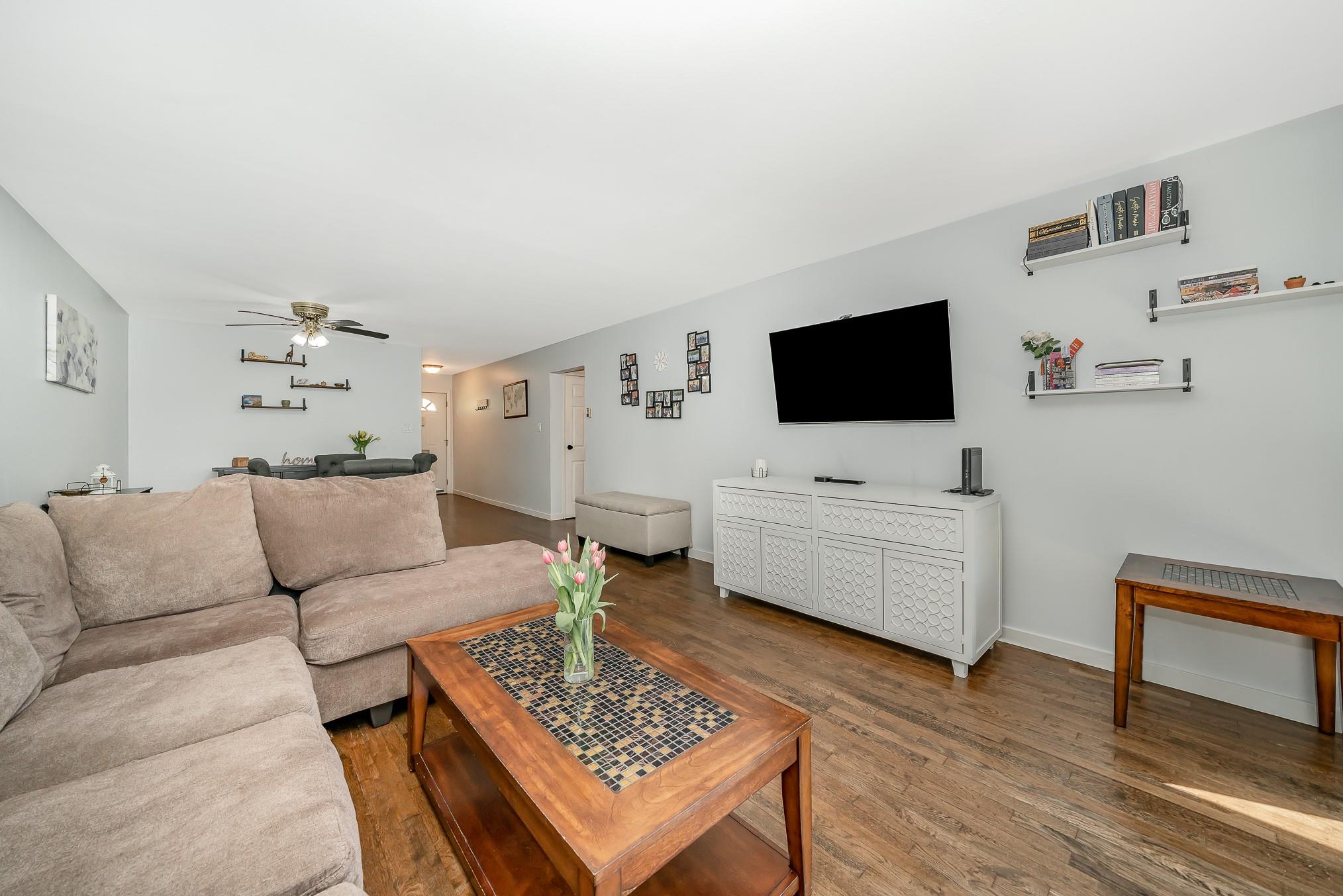 4804 Wilshire Lane #4804, Oakdale, New York image 5