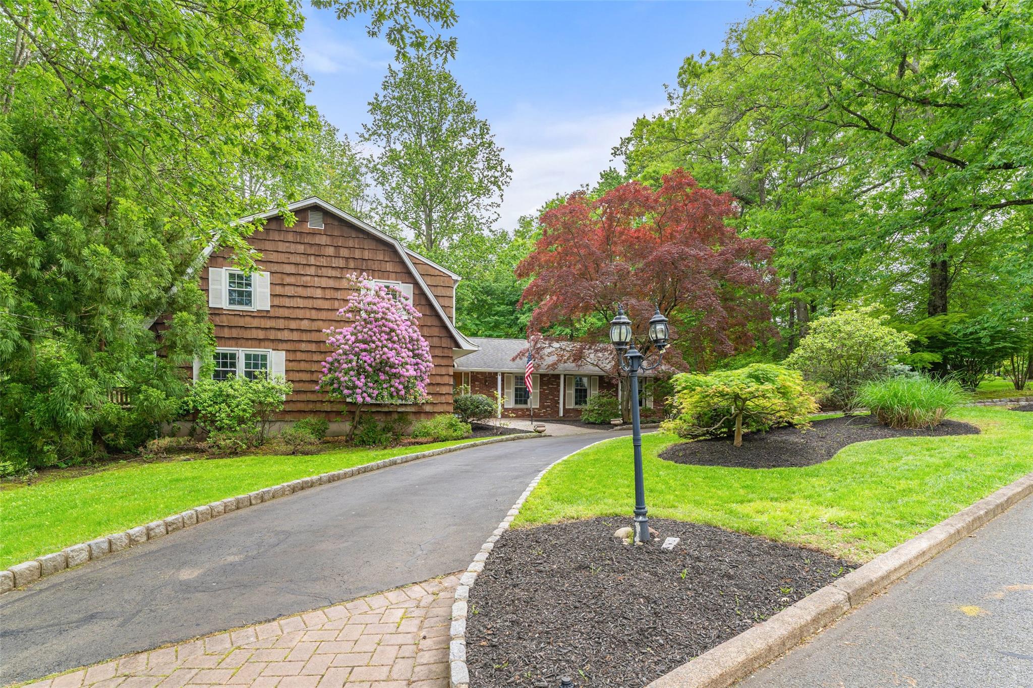 9 Stonehedge Drive, West Nyack, New York image 2