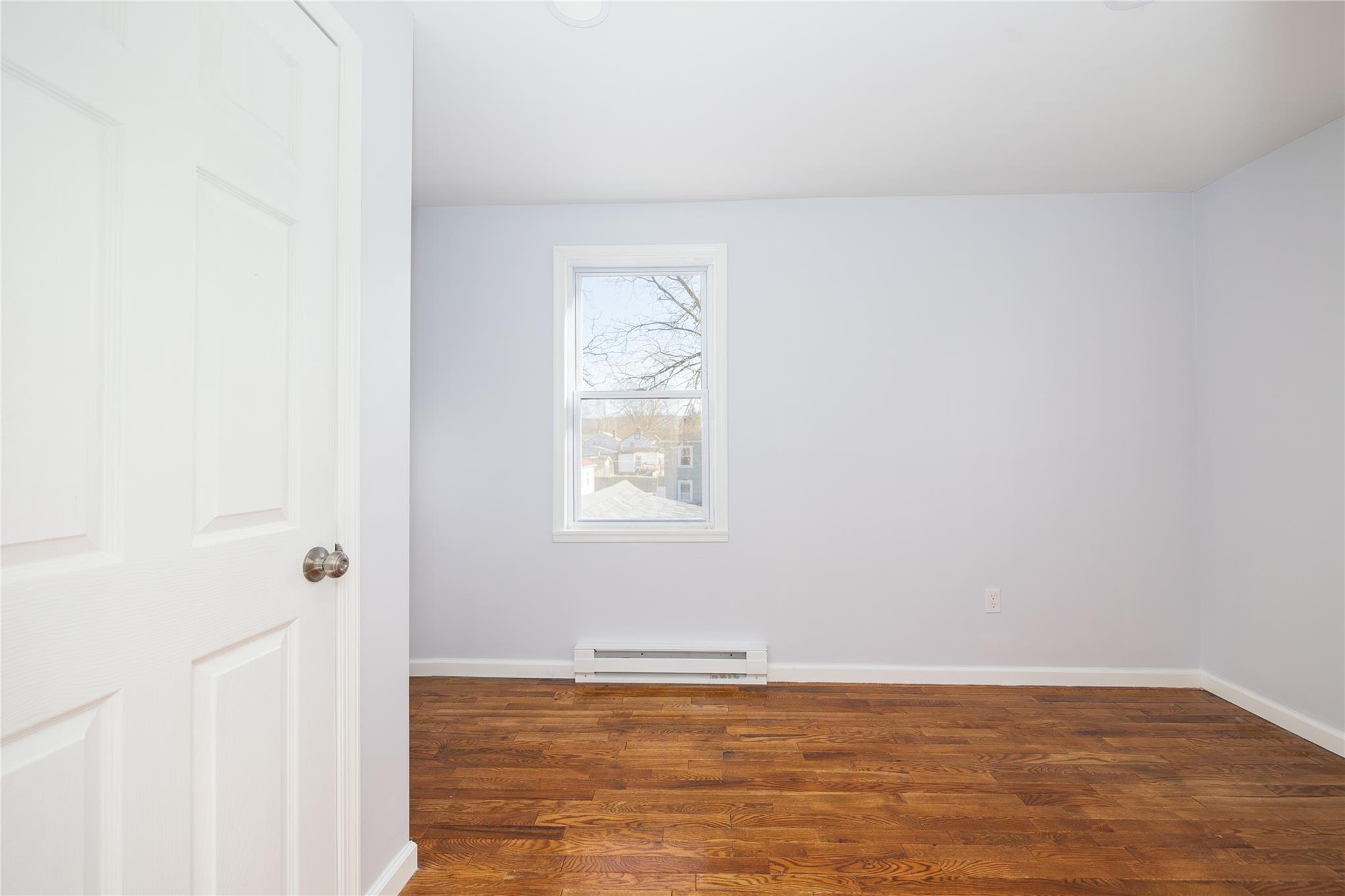 25 Mechanic Street, Port Jervis, New York image 17