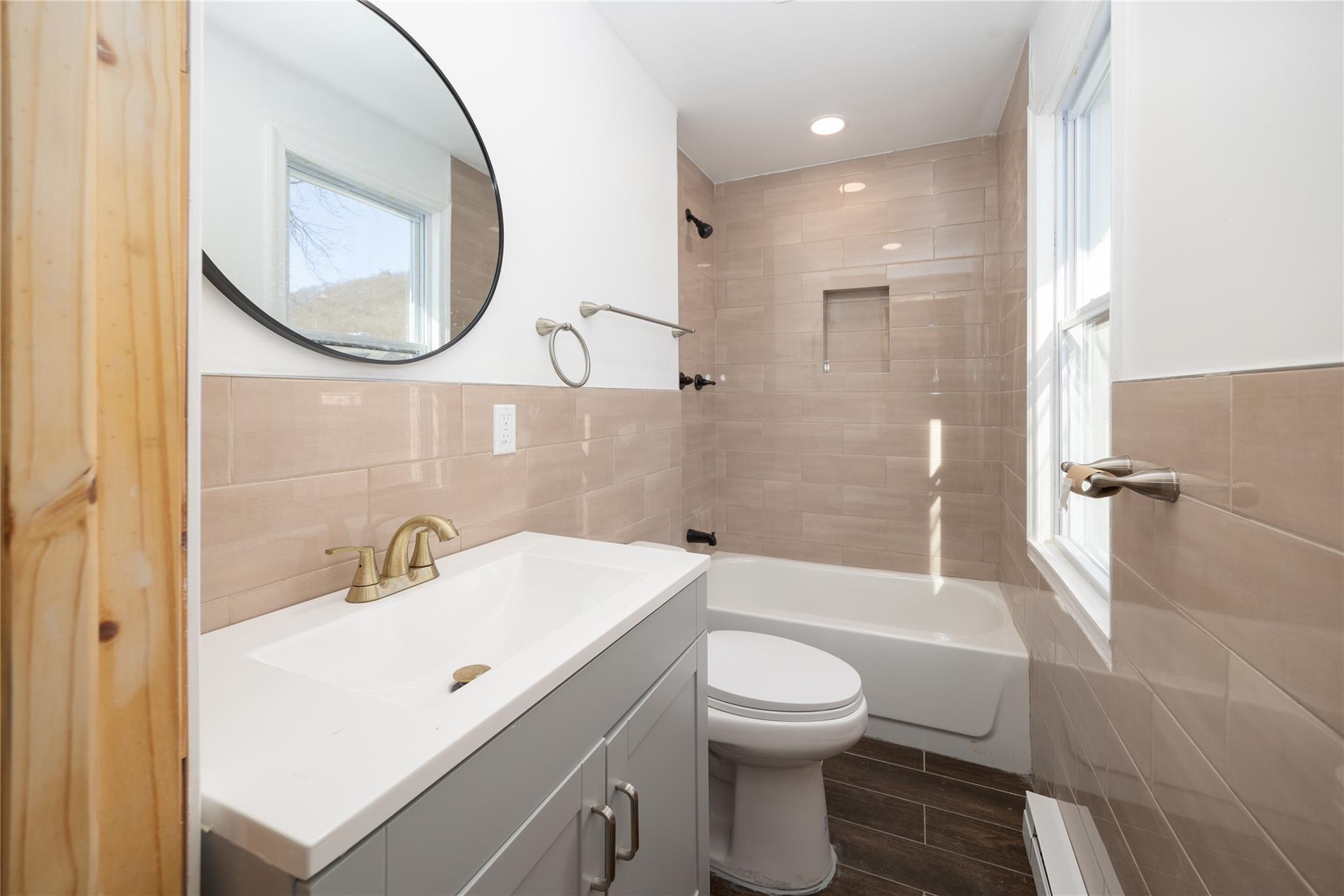 25 Mechanic Street, Port Jervis, New York image 15
