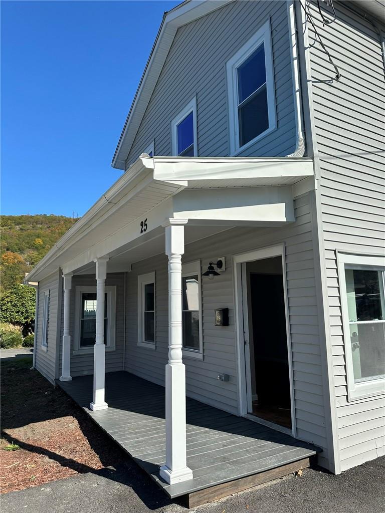 25 Mechanic Street, Port Jervis, New York image 1