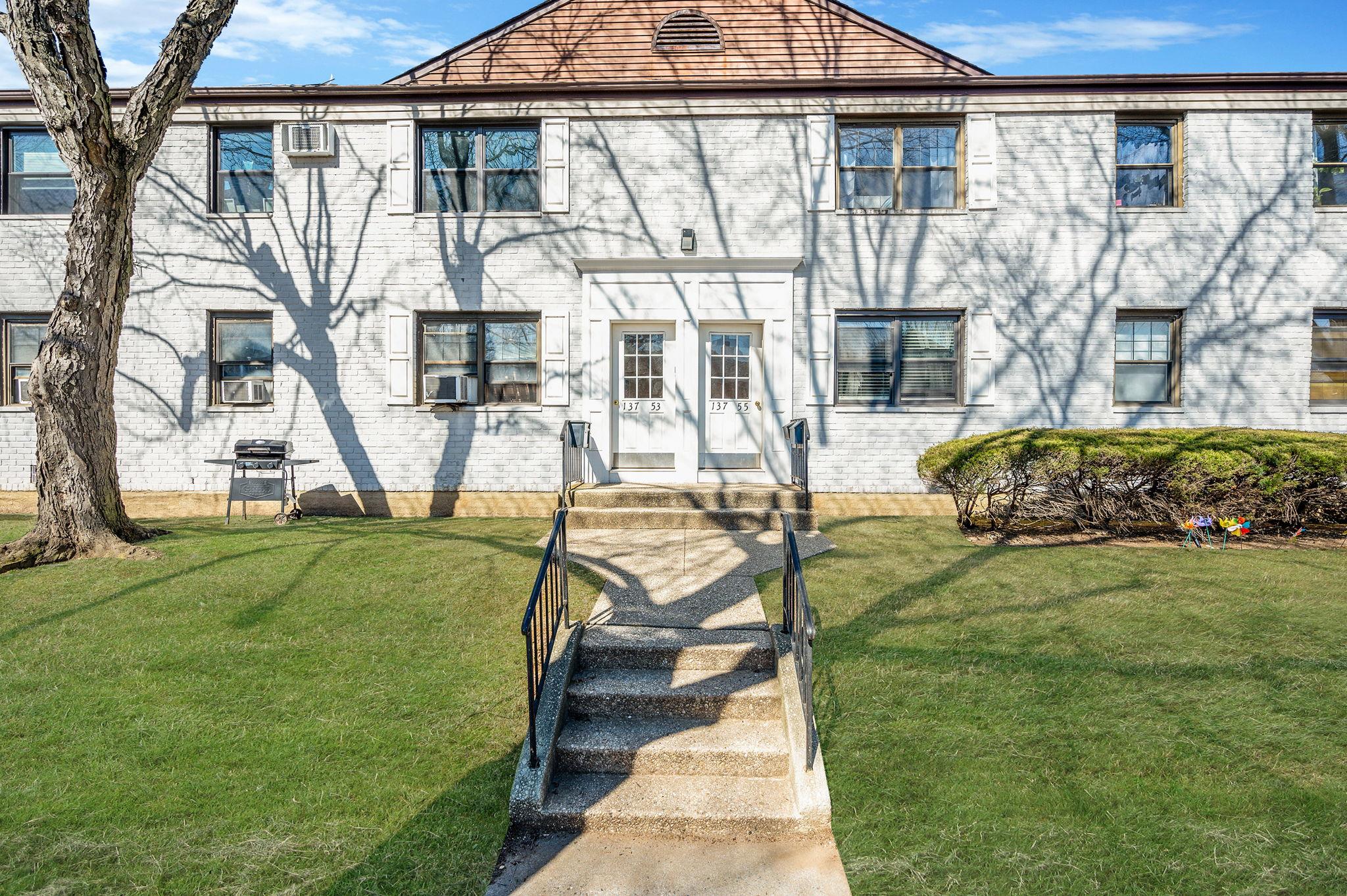 137-55 68th Drive Dr #1A, New York, New York image 2