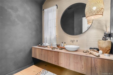 Tiny photo for 3031 Purchase Street, Purchase, NY 10577 (MLS # 962804)