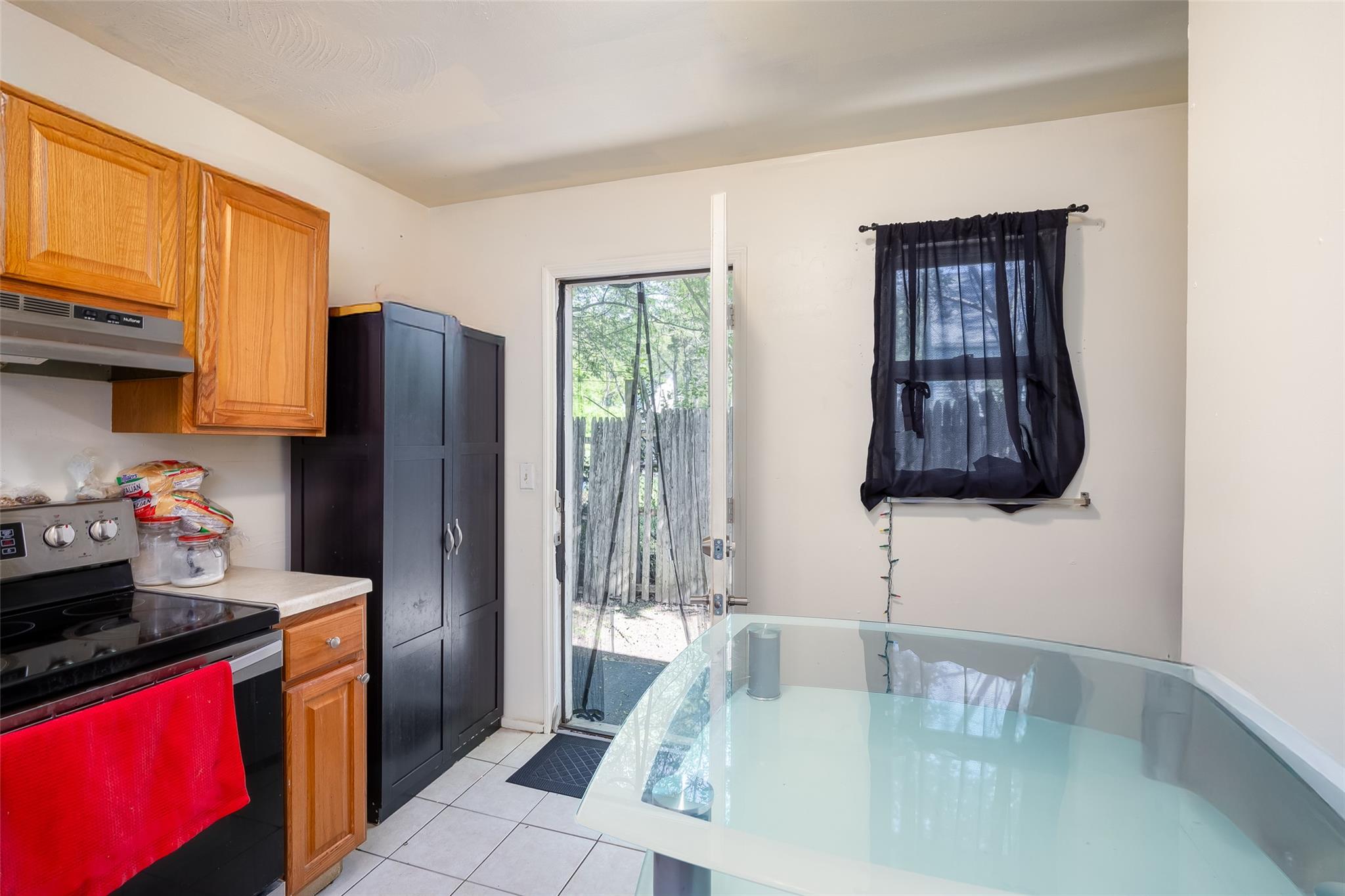 6 Gordon Avenue, Medford, New York image 11