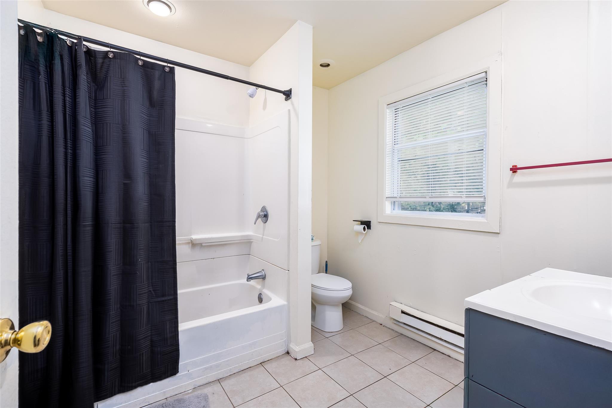 6 Gordon Avenue, Medford, New York image 22