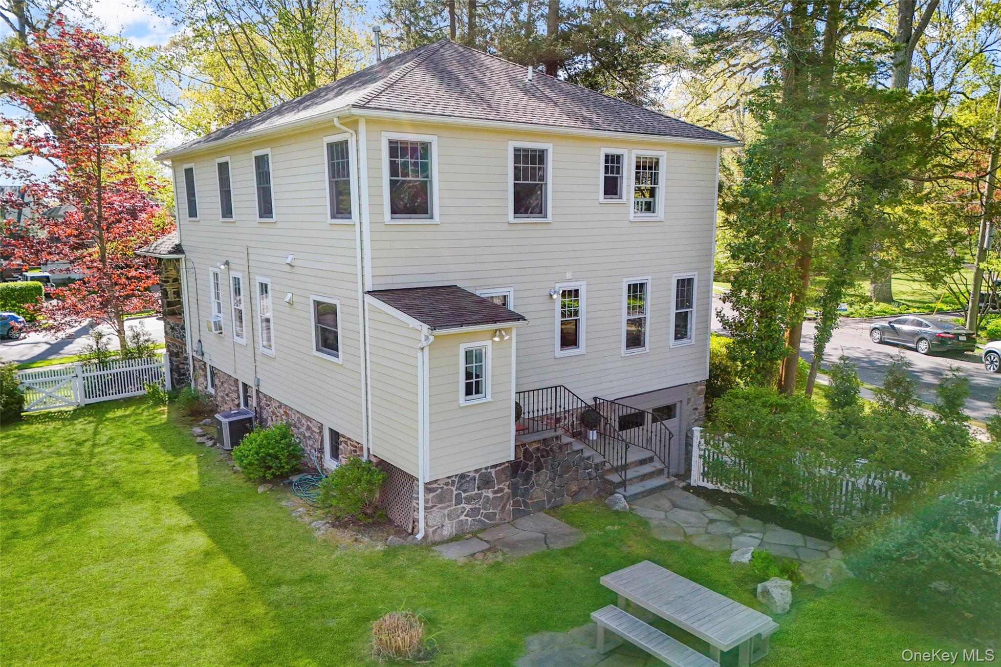 225 Rockingstone Avenue