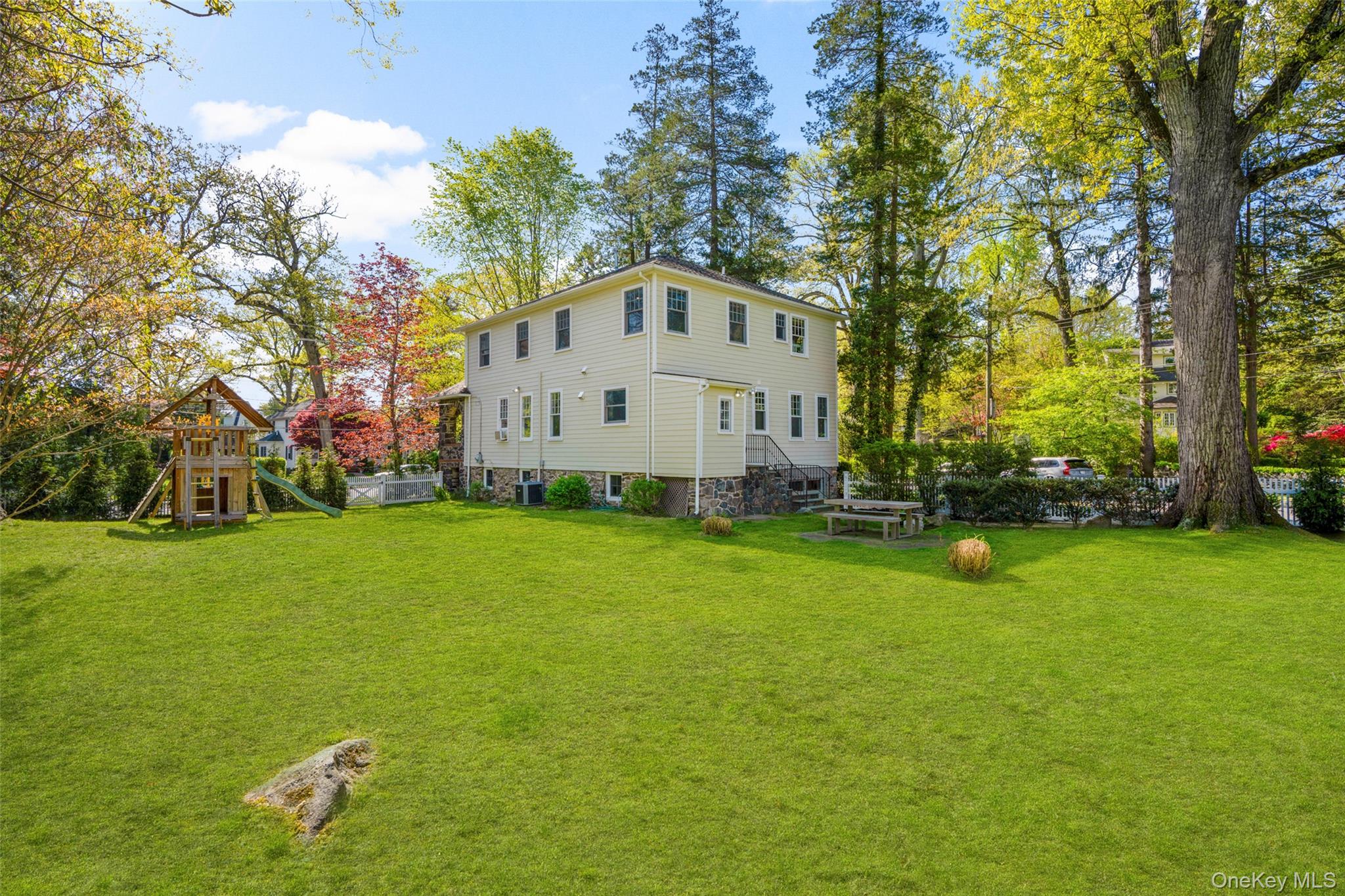 225 Rockingstone Avenue