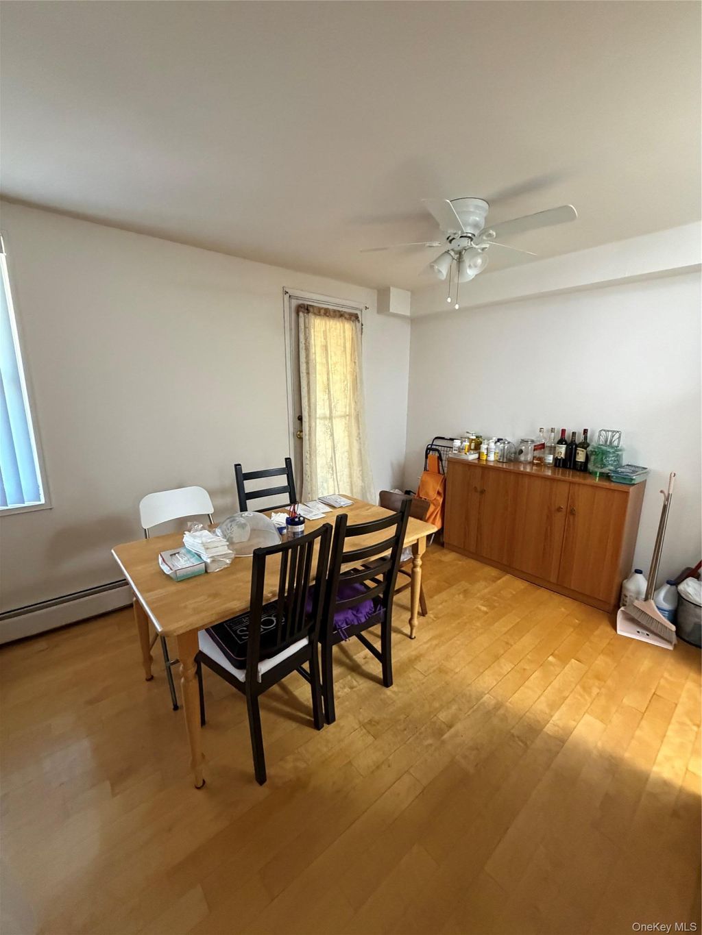 Photo of 140-55 34 Avenue #4R, Flushing, NY 11354 (MLS # 987714)